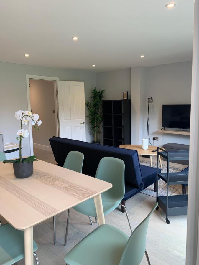 Ferienwohnung Wonderful 3 Bed Flat With Private Garden In Wimbledon - 1 The Queens London Exterior foto