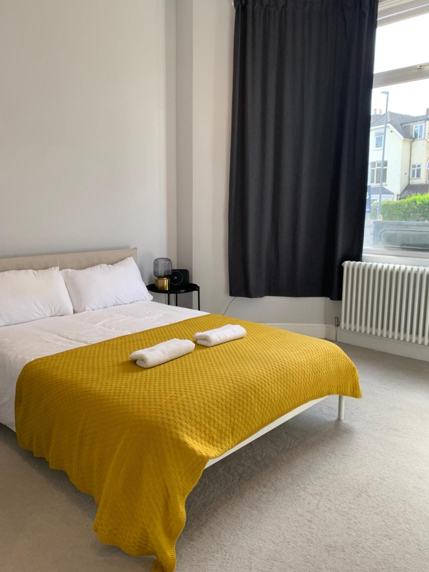Ferienwohnung Wonderful 3 Bed Flat With Private Garden In Wimbledon - 1 The Queens London Exterior foto